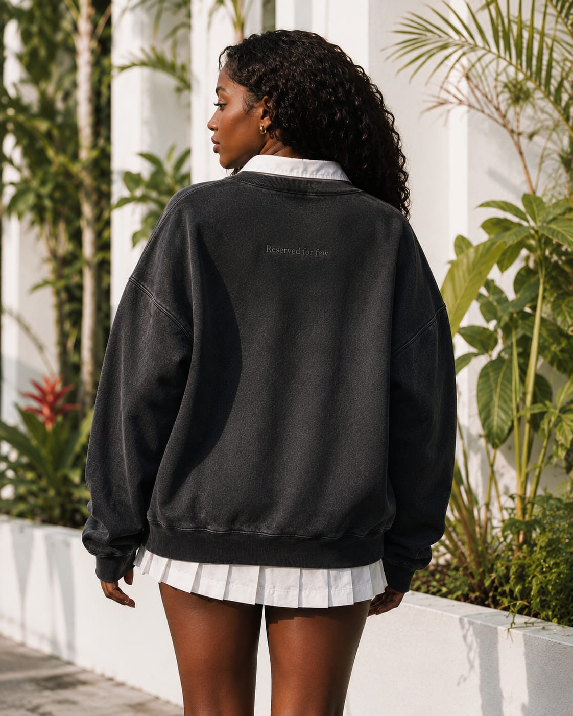 Sweatshirt